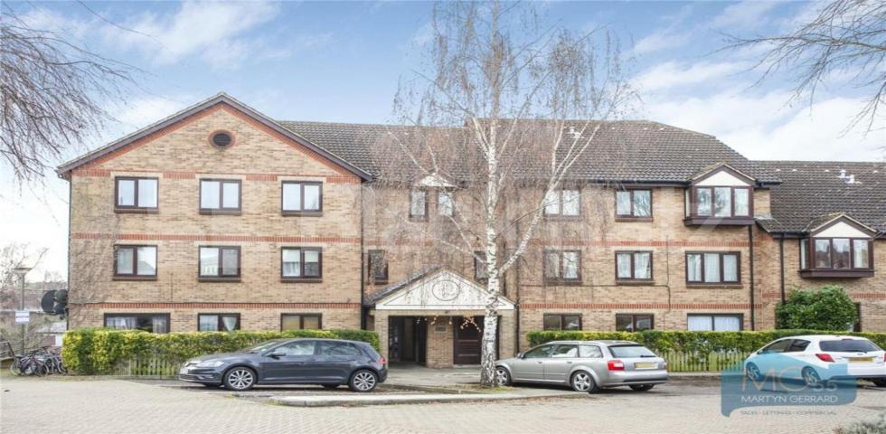 			NEW INSTRUCTION!, 2 Bedroom, 1 bath, 1 reception Flat			 Deanery Close, EAST FINCHLEY  